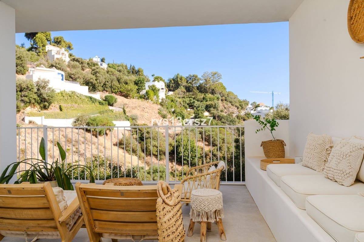 4 makuuhuone Huvila myytävänä paikassa El Rosario mukana uima-altaan - 1 649 000 € (Ref: 9664008)