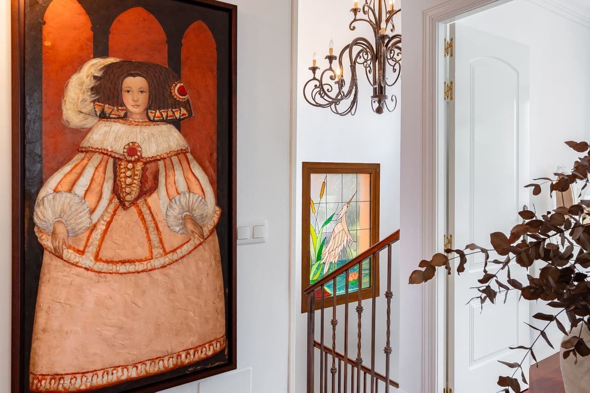 4 bedroom Villa for sale in Mijas Costa with pool garage - € 1,449,000 (Ref: 9664009)