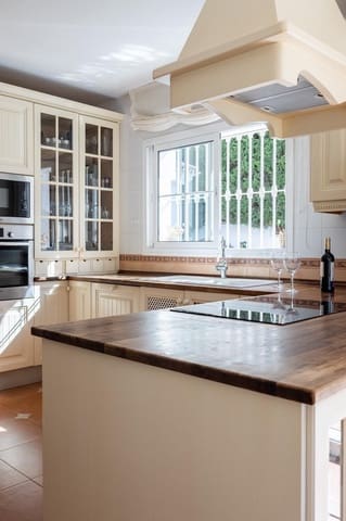 4 sovrum Villa till salu i Mijas Golf, Mijas med pool - 1 150 000 € (Ref: 9664010)