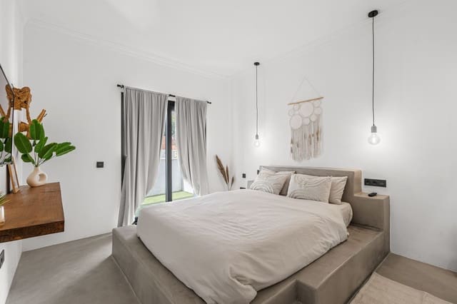 5 makuuhuone Huvila myytävänä paikassa Centro, Estepona - 995 000 € (Ref: 9664013)