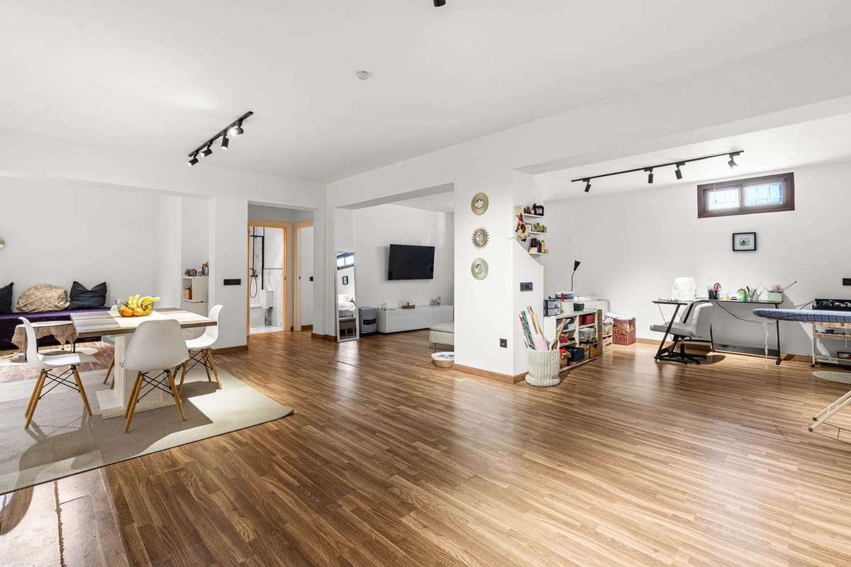5 soveværelse Villa til salg i Estepona - € 995.000 (Ref: 9664013)