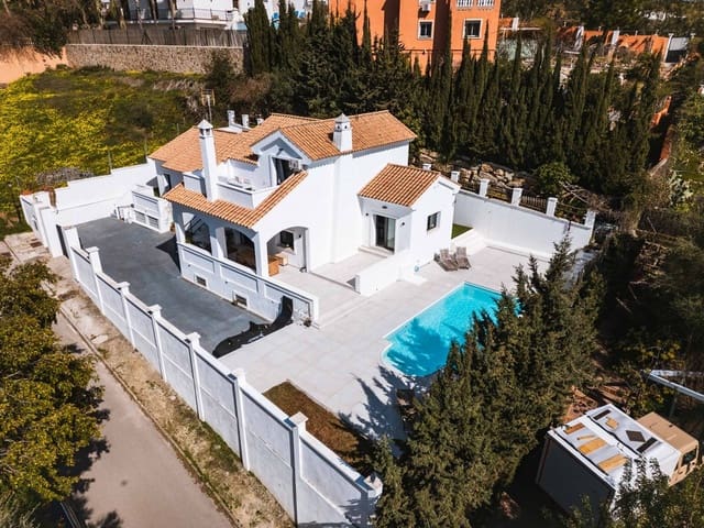 5 makuuhuone Huvila myytävänä paikassa Centro, Estepona - 995 000 € (Ref: 9664013)
