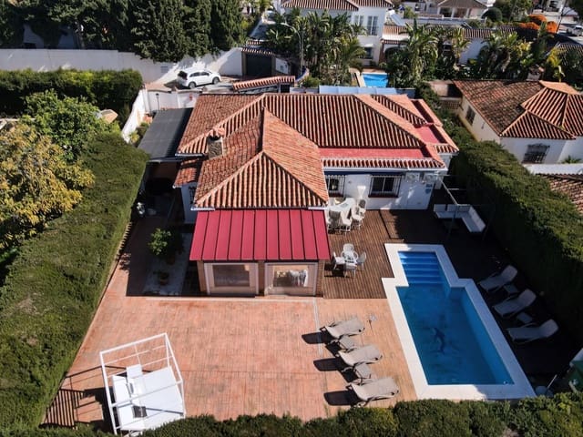 3 sovrum Villa till salu i Benalmadena Costa, Benalmádena med pool - 795 000 € (Ref: 9664014)