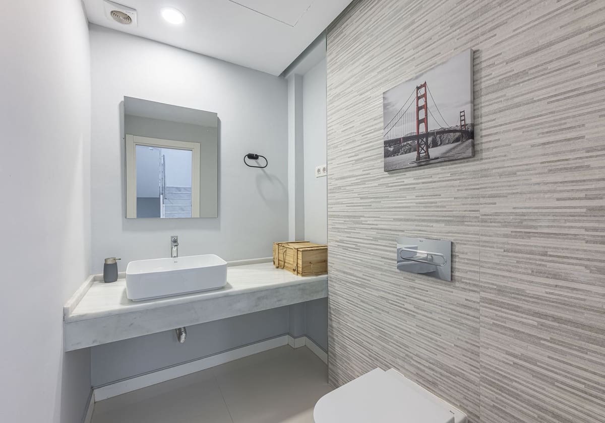 Chalet de 5 habitaciones en Benalmádena en venta con piscina - 750.000 € (Ref: 9664017)