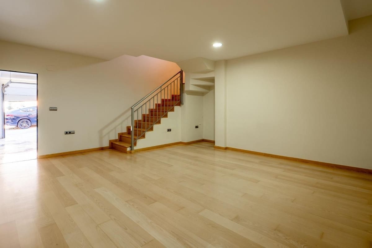 3 Zimmer Villa zu verkaufen in Fuengirola mit Pool Garage - 735.000 € (Ref: 9664020)