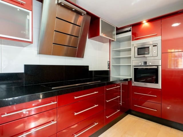 3 sovrum Villa till salu i Centro ciudad, Fuengirola med pool garage - 699 000 € (Ref: 9664020)