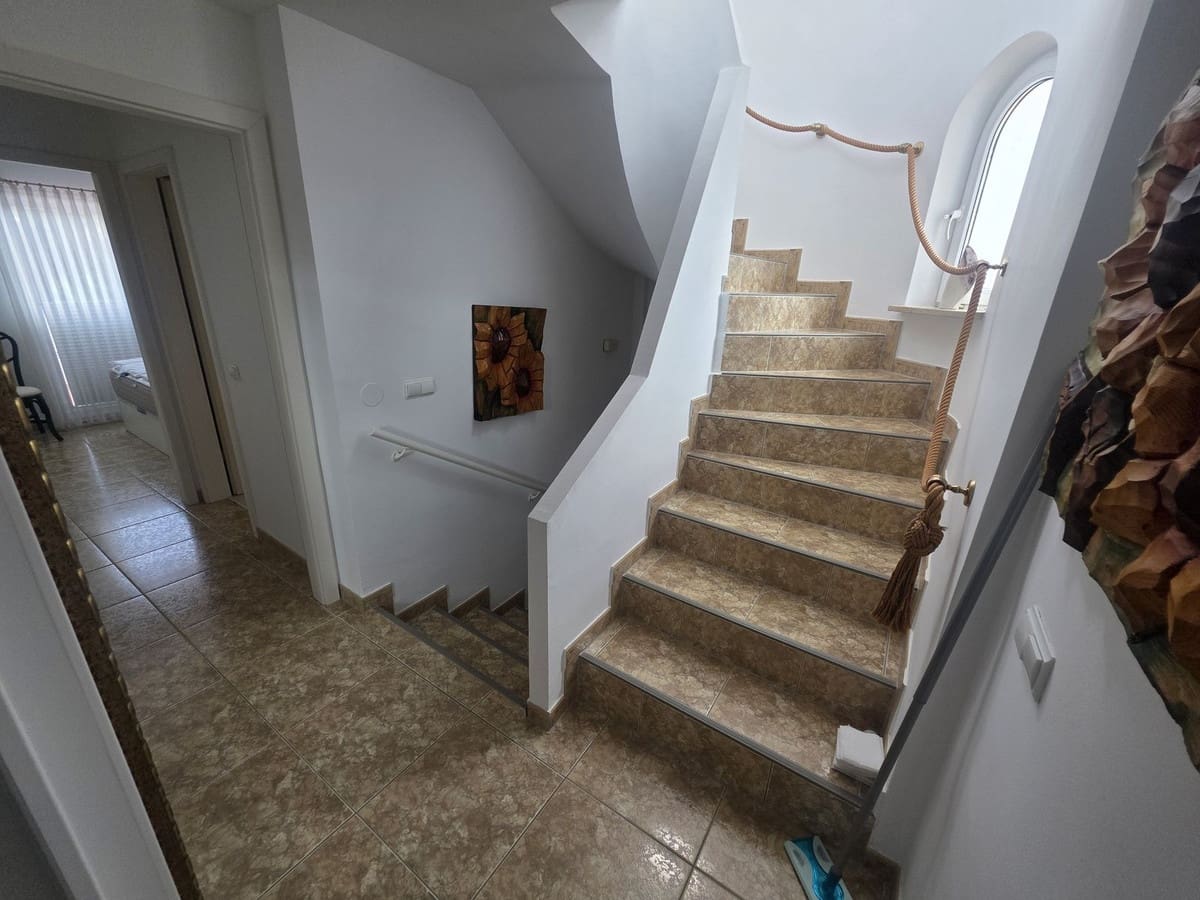 2 bedroom Villa for sale in Calahonda with pool - € 749,000 (Ref: 9664022)