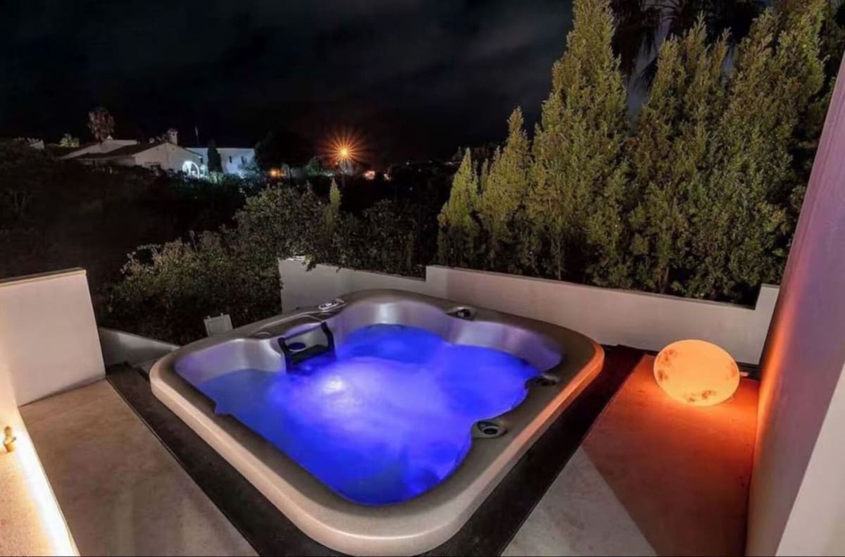 3 quarto Moradia para venda em El Faro com piscina - 720 000 € (Ref: 9664023)