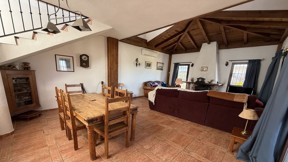 4 soveværelse Villa til salg i Alhaurin el Grande med garage - € 749.000 (Ref: 9664024)