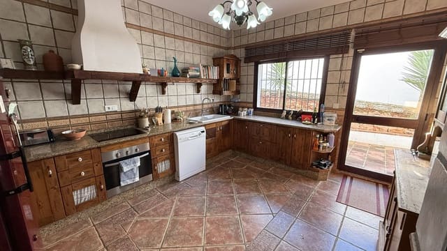 4 soverom Villa til salgs i Alhaurín el Grande med garasje - € 650 000 (Ref: 9664024)