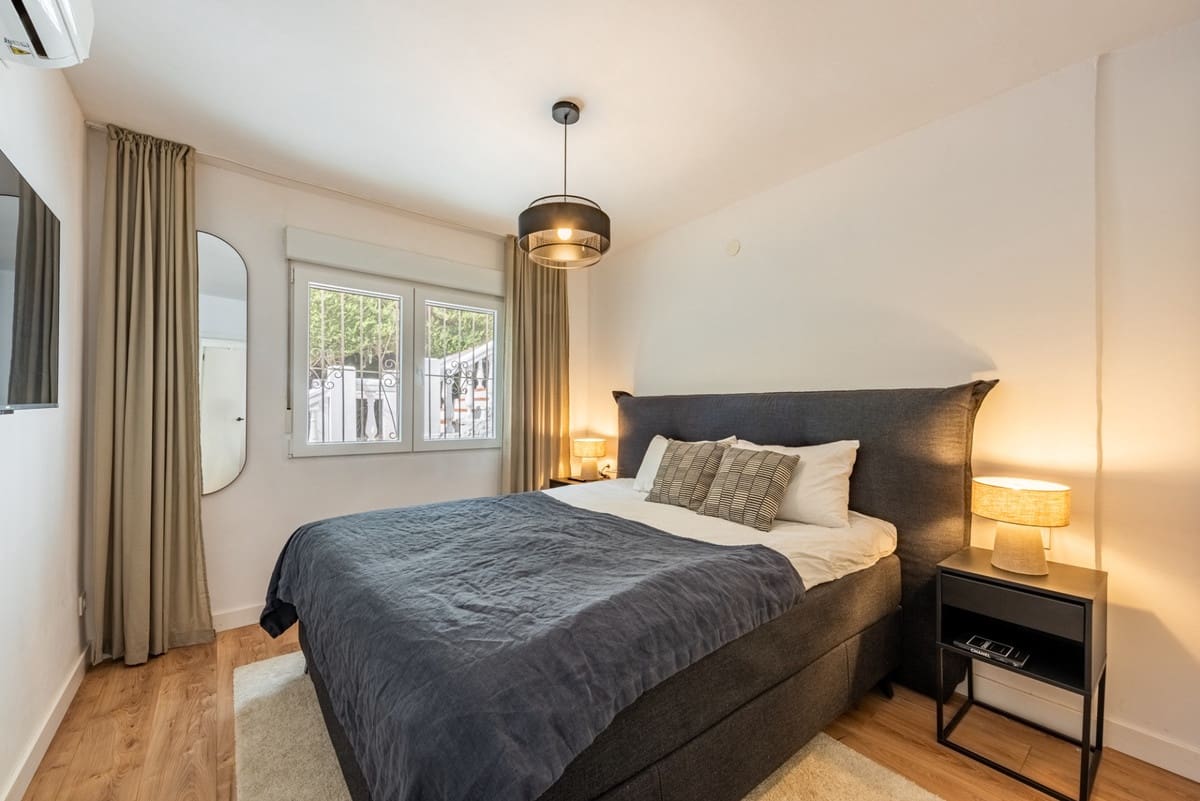 3 soverom Villa til salgs i Nueva Andalucia med svømmebasseng - € 999 000 (Ref: 9664025)