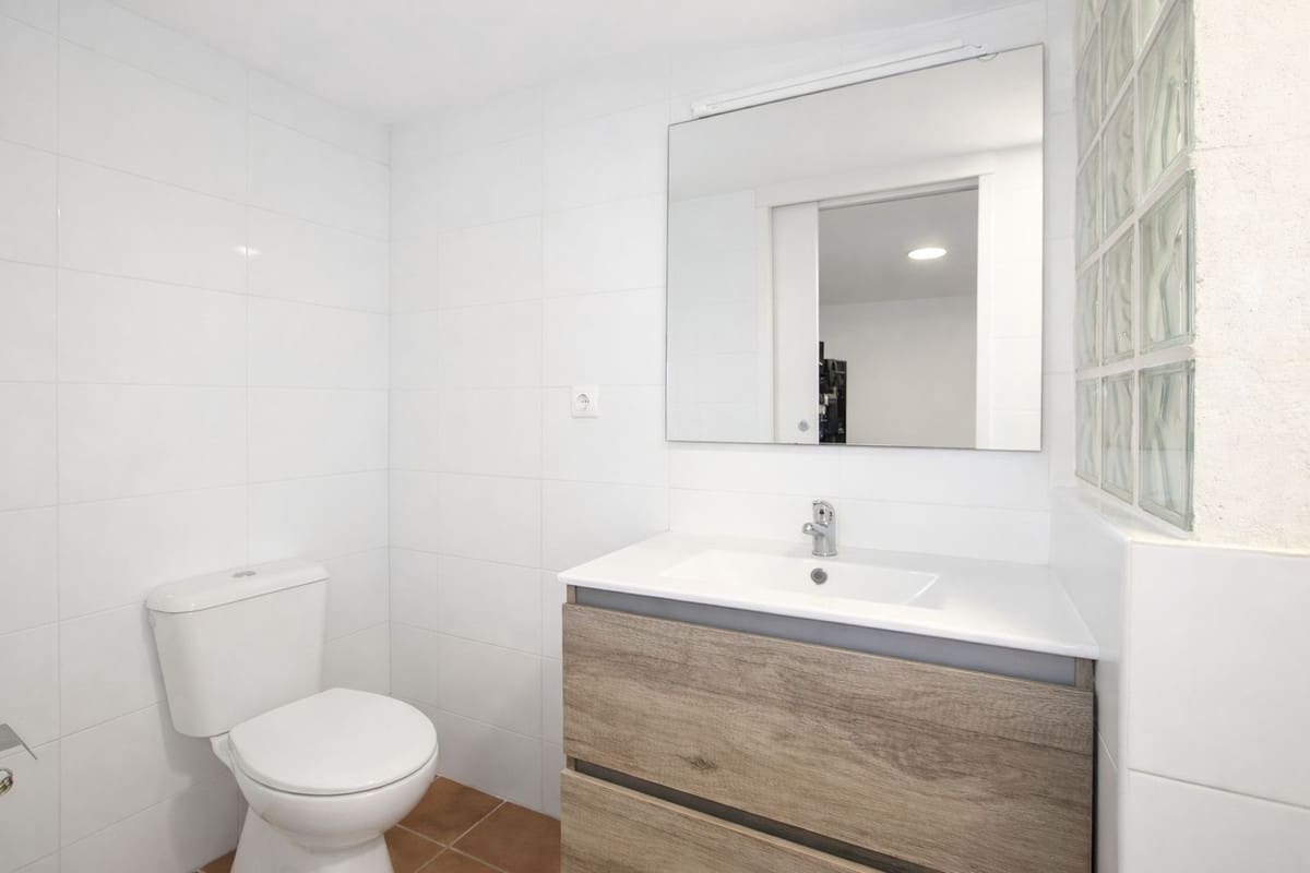 Chalet de 4 habitaciones en Benalmádena en venta con piscina - 850.000 € (Ref: 9664027)