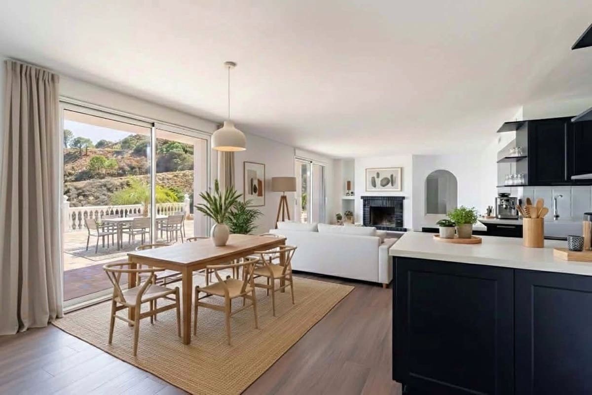 5 sovrum Finca/Hus på landet till salu i Estepona med pool - 995 000 € (Ref: 9664029)