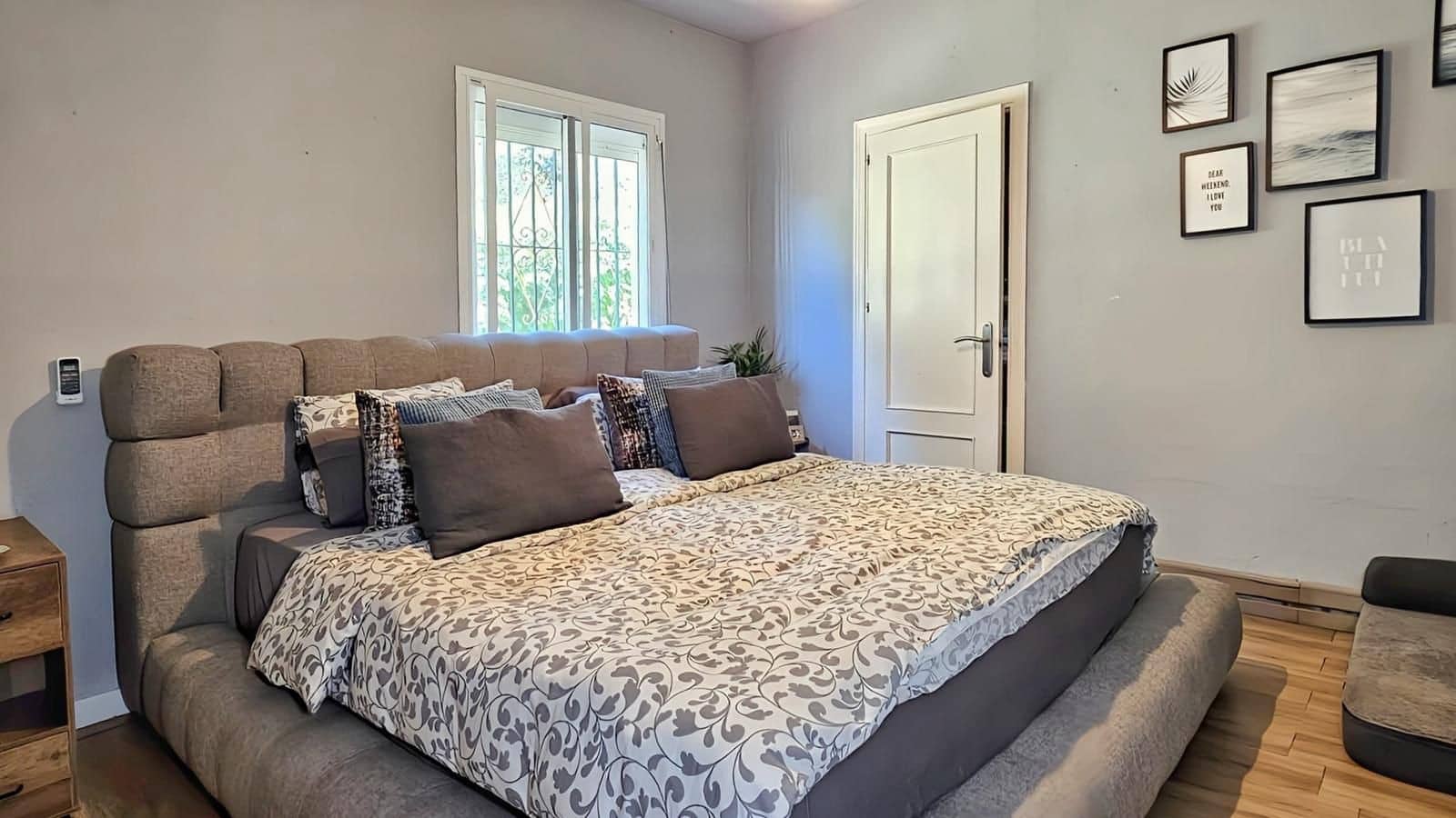 5 Zimmer Villa zu verkaufen in Estepona mit Pool - 1.150.000 € (Ref: 9670413)