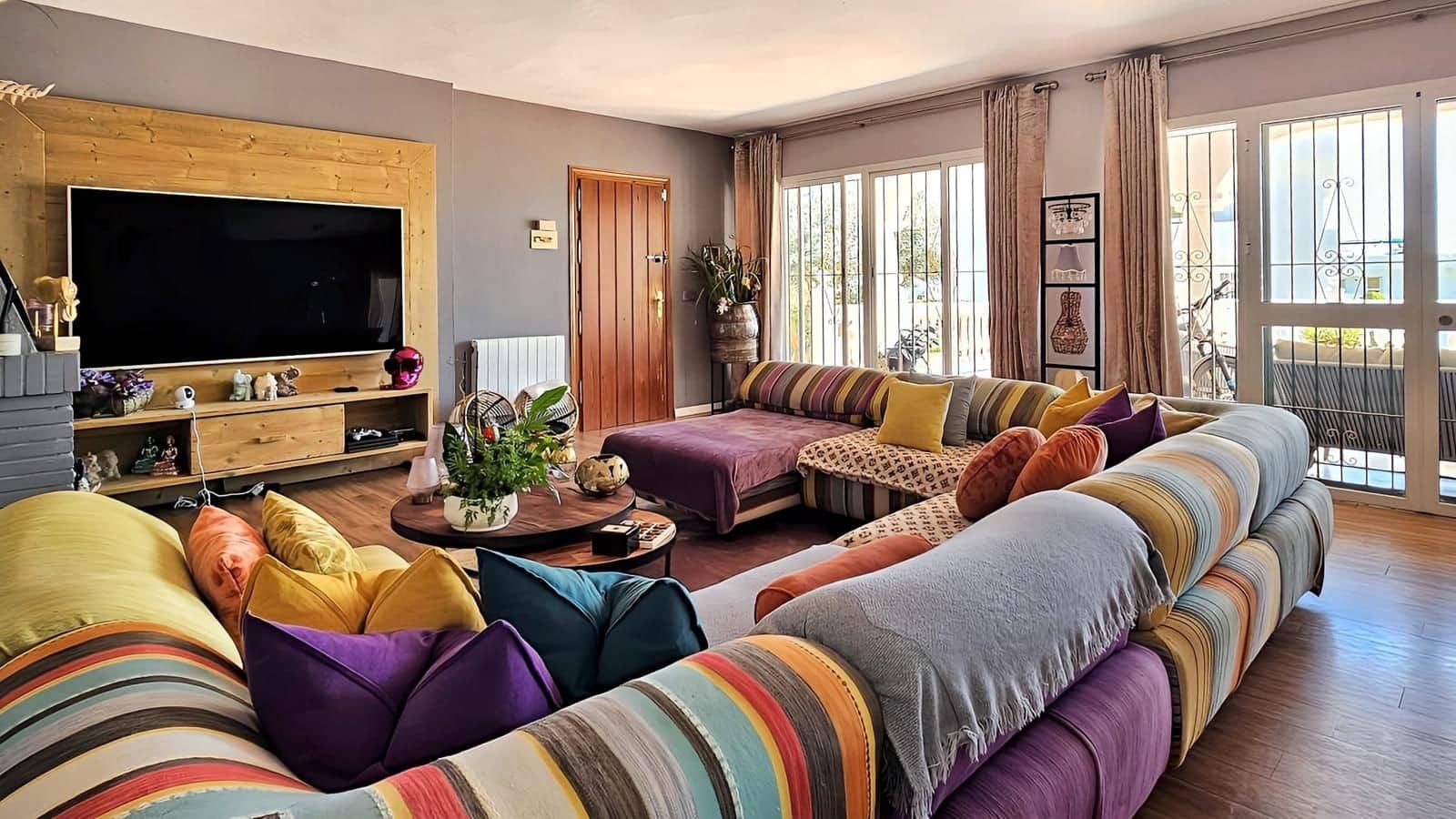 5 Zimmer Villa zu verkaufen in Estepona mit Pool - 1.150.000 € (Ref: 9670413)