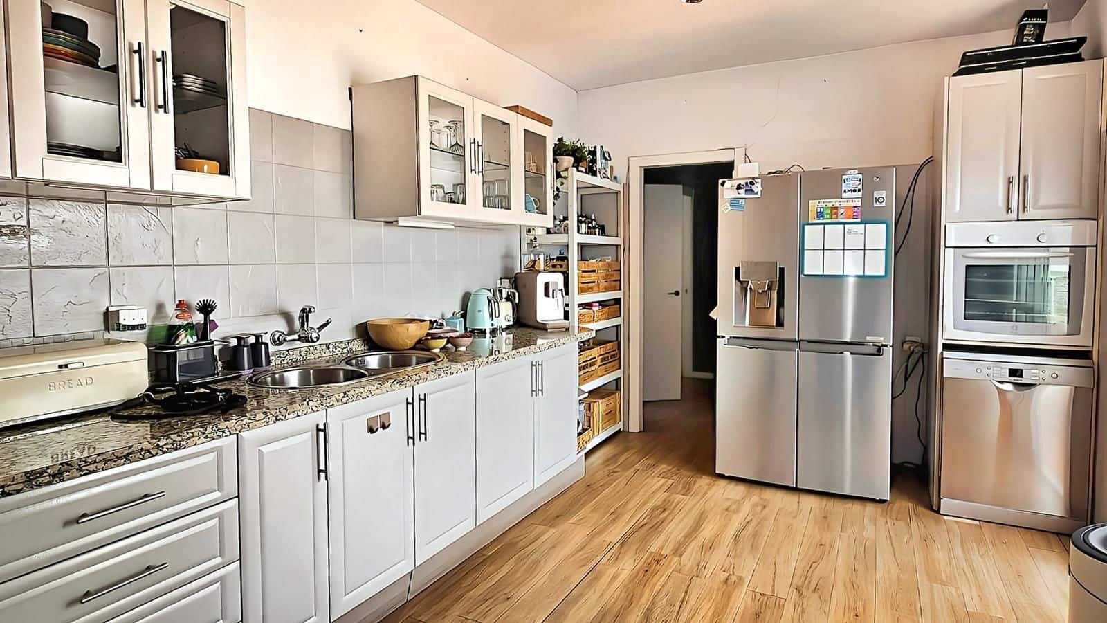 5 Zimmer Villa zu verkaufen in Estepona mit Pool - 1.150.000 € (Ref: 9670413)