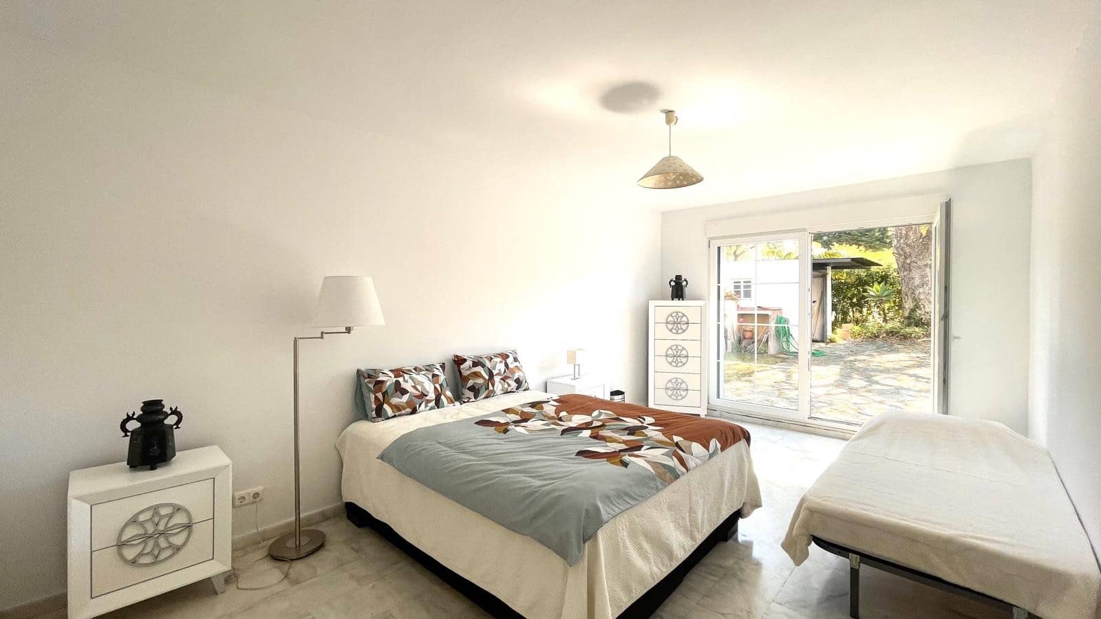 4 chambre Villa/Maison à vendre à Sotogrande avec piscine - 1 190 000 € (Ref: 9670415)