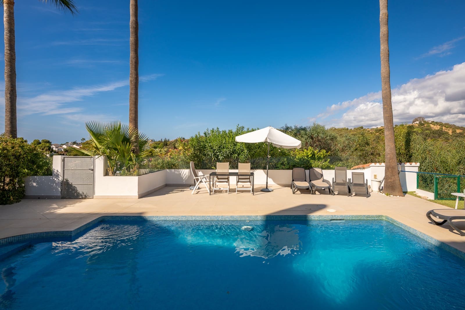 4 soverom Hus til salgs i Mijas Costa med svømmebasseng - € 739 000 (Ref: 9670416)