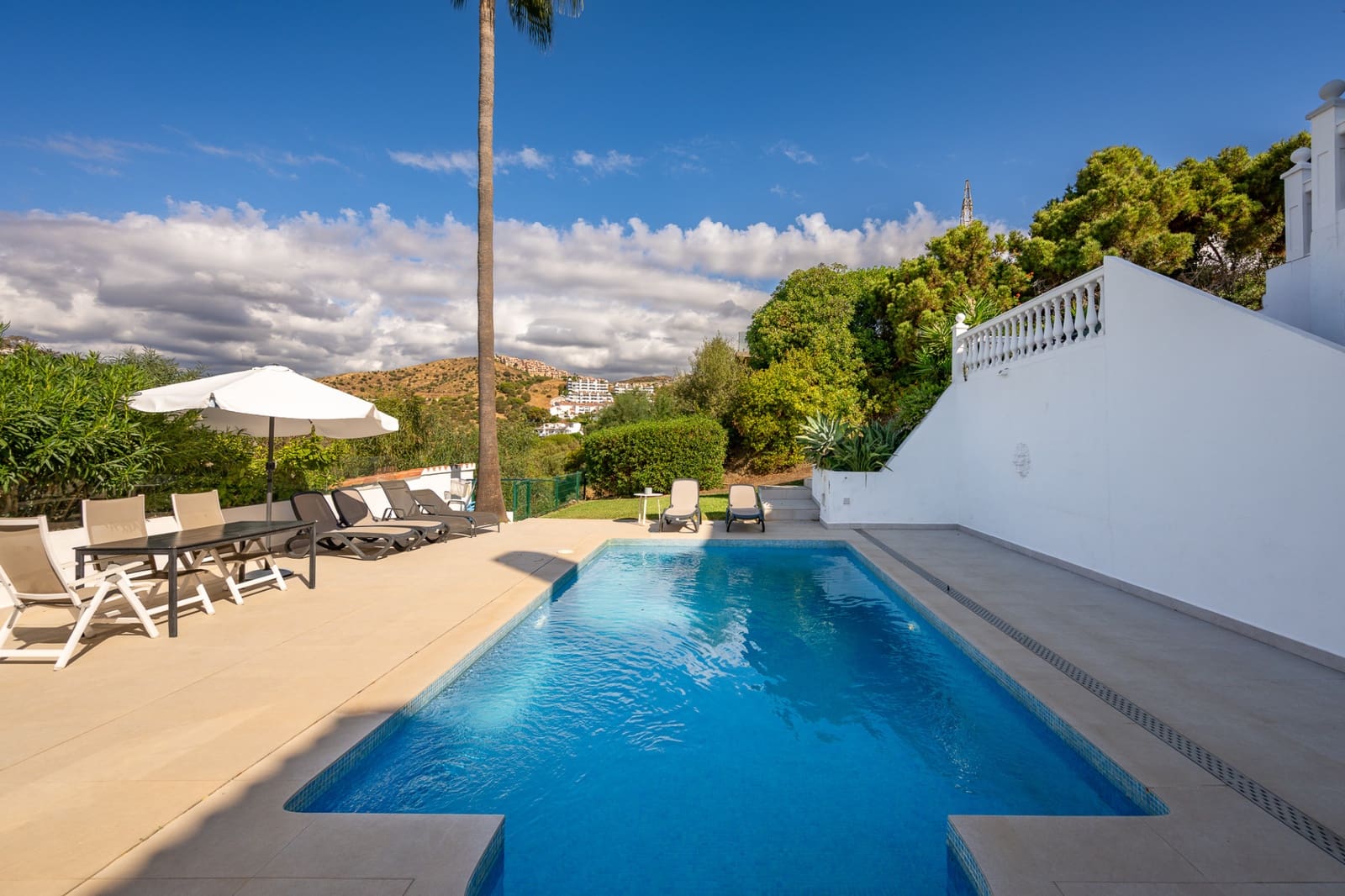 4 soverom Hus til salgs i Mijas Costa med svømmebasseng - € 739 000 (Ref: 9670416)