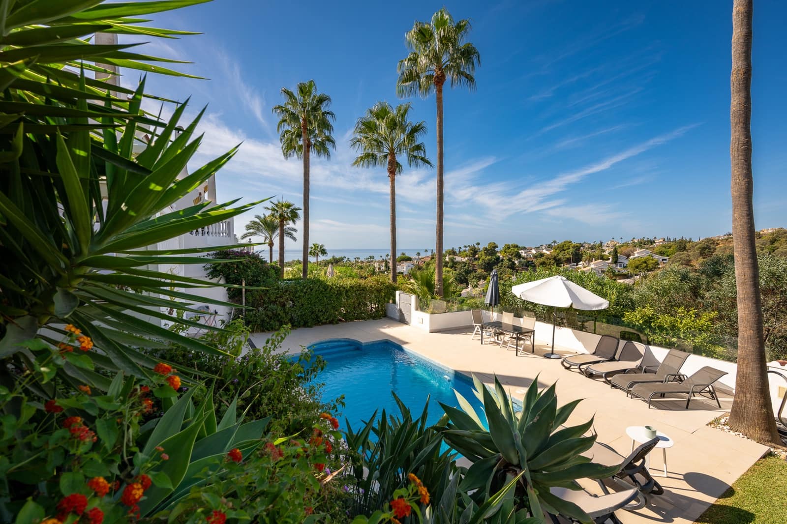 4 soverom Hus til salgs i Mijas Costa med svømmebasseng - € 739 000 (Ref: 9670416)