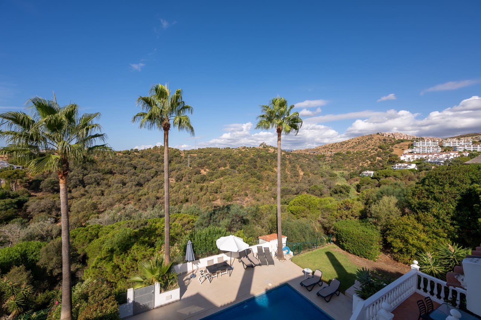 4 soverom Hus til salgs i Mijas Costa med svømmebasseng - € 739 000 (Ref: 9670416)
