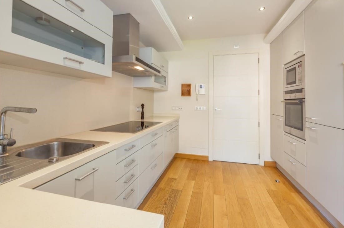 2 Zimmer Apartment zu verkaufen in New Golden Mile mit Pool - 750.000 € (Ref: 9670417)