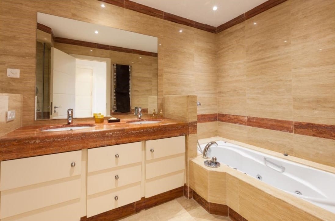 2 Zimmer Apartment zu verkaufen in New Golden Mile mit Pool - 750.000 € (Ref: 9670417)