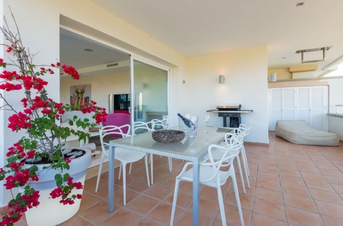 2 Zimmer Apartment zu verkaufen in New Golden Mile mit Pool - 750.000 € (Ref: 9670417)