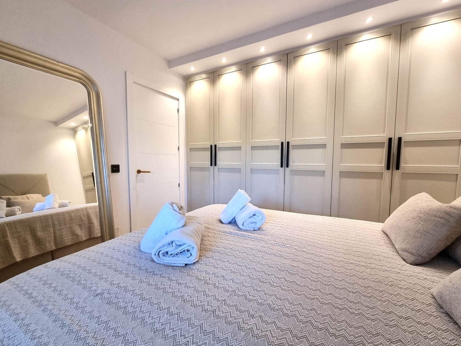 1 soveværelse Lejlighed til salg i Mijas Costa med swimmingpool - € 599.000 (Ref: 9670419)