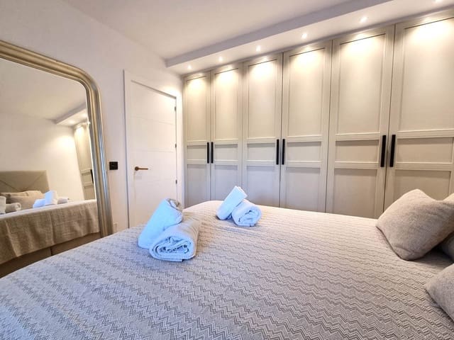 1 soveværelse Lejlighed til salg i Riviera del Sol, Mijas med swimmingpool - € 599.000 (Ref: 9670419)