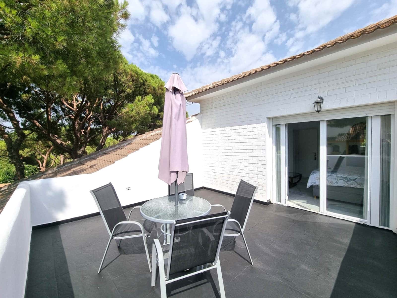 Chalet de 3 habitaciones en Mijas Costa en venta con piscina - 1.200.000 € (Ref: 9670423)