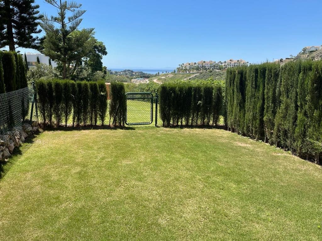 3 chambre Maison de Ville à vendre à Benahavis avec piscine - 670 000 € (Ref: 9670424)