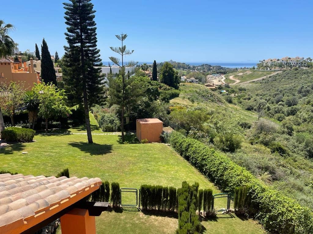 3 chambre Maison de Ville à vendre à Benahavis avec piscine - 670 000 € (Ref: 9670424)