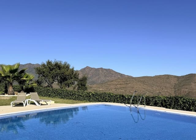 3 soverom Hus til salgs i Elviria, Marbella med svømmebasseng - € 850 000 (Ref: 9670428)