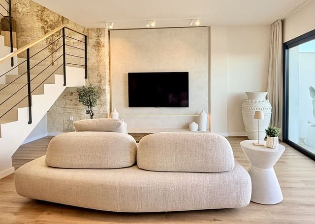 3 soverom Hus til salgs i Elviria, Marbella med svømmebasseng - € 850 000 (Ref: 9670428)