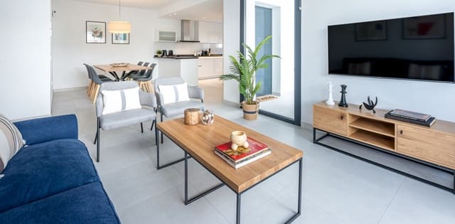 3 soveværelse Byhus til salg i New Golden Mile, Estepona med swimmingpool - € 897.000 (Ref: 9670430)