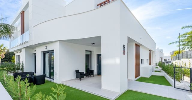 3 soveværelse Byhus til salg i New Golden Mile, Estepona med swimmingpool - € 897.000 (Ref: 9670430)