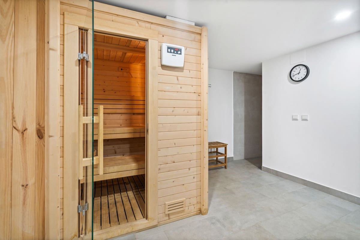 3 quarto Casa em Banda para venda em Fuengirola com piscina - 899 000 € (Ref: 9670431)