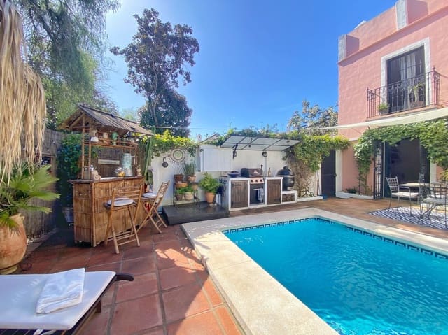 3 slaapkamer Halfvrijstaande villa te koop in Marbella met zwembad - € 995.000 (Ref: 9670433)