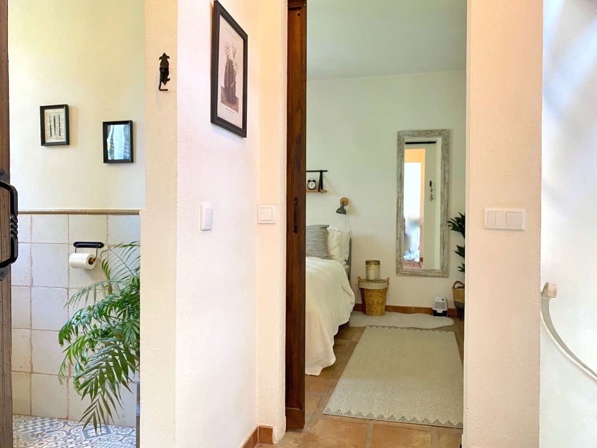 3 slaapkamer Halfvrijstaande villa te koop in Marbella met zwembad - € 995.000 (Ref: 9670433)