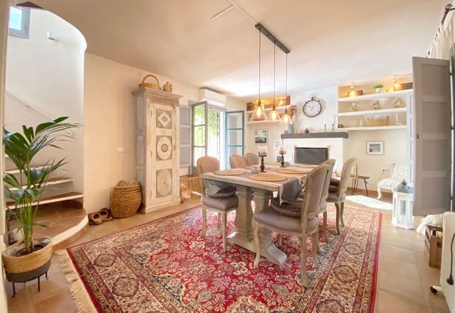 3 chambre Villa/Maison Semi-Mitoyenne à vendre à Marbella avec piscine - 995 000 € (Ref: 9670433)