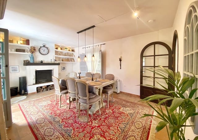 3 chambre Villa/Maison Semi-Mitoyenne à vendre à Marbella avec piscine - 995 000 € (Ref: 9670433)