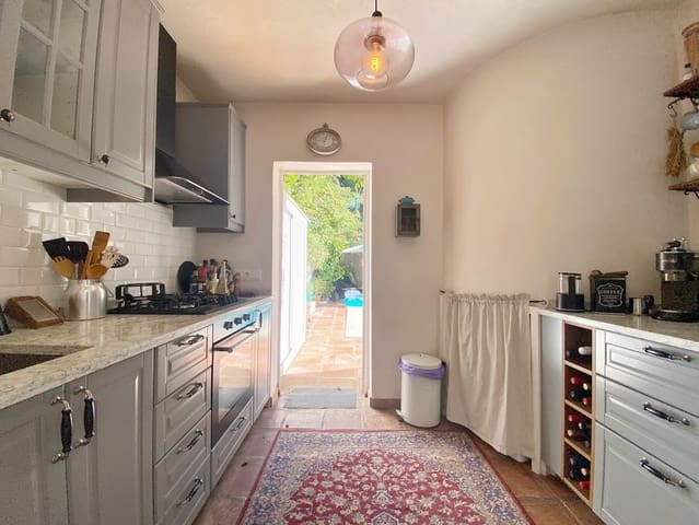 3 chambre Villa/Maison Semi-Mitoyenne à vendre à Marbella avec piscine - 995 000 € (Ref: 9670433)