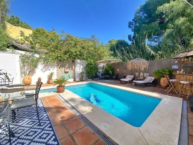 3 chambre Villa/Maison Semi-Mitoyenne à vendre à Marbella avec piscine - 995 000 € (Ref: 9670433)