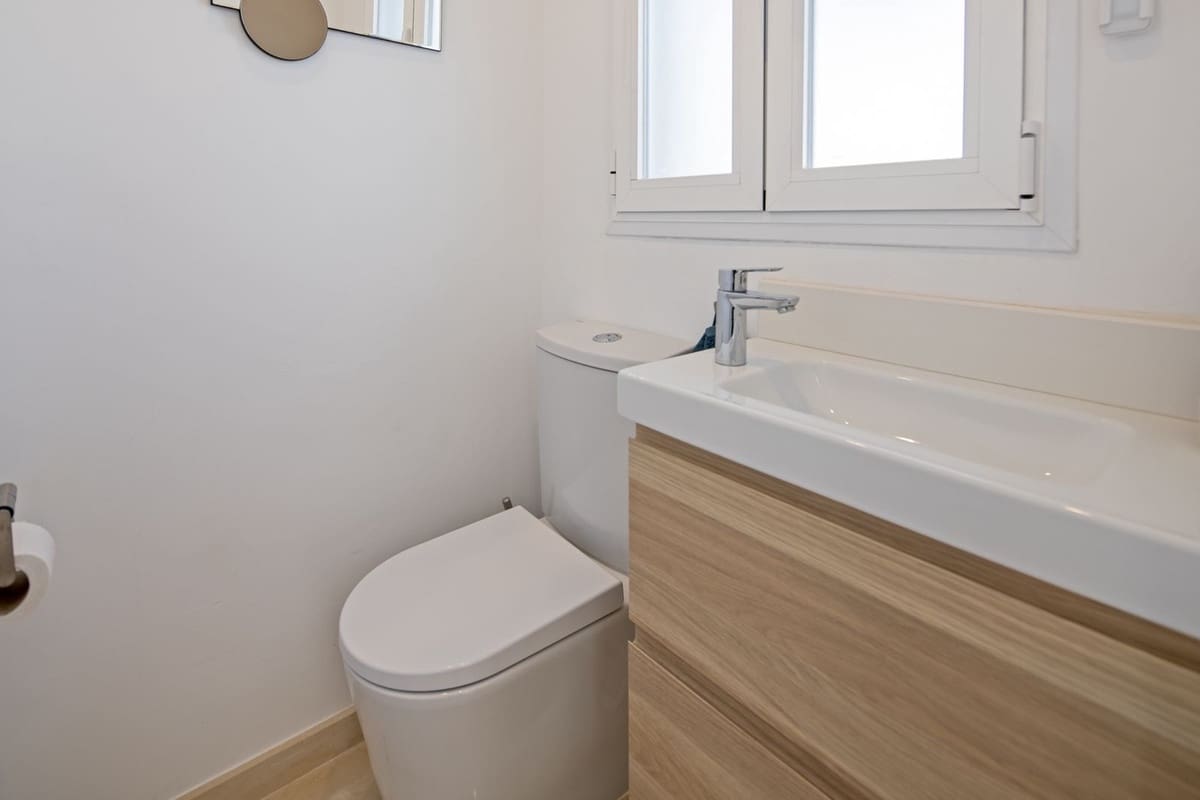 4 Zimmer Doppelhaus zu verkaufen in Nueva Andalucia mit Pool - 995.000 € (Ref: 9670434)