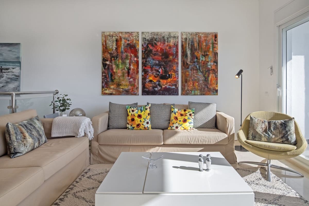 4 Zimmer Doppelhaus zu verkaufen in Nueva Andalucia mit Pool - 995.000 € (Ref: 9670434)