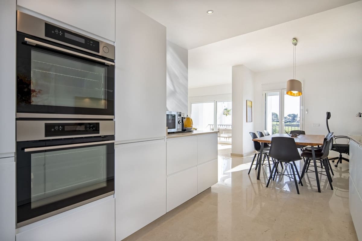 4 bedroom Semi-detached Villa for sale in Nueva Andalucia with pool - € 995,000 (Ref: 9670434)