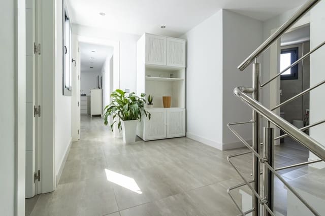 3 Zimmer Doppelhaus zu verkaufen in San Pedro de Alcántara Pueblo, Marbella mit Pool Garage - 950.000 € (Ref: 9670435)