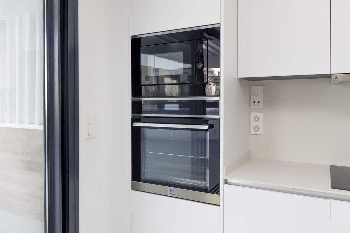 4 Zimmer Doppelhaus zu verkaufen in El Paraiso mit Pool - 1.050.000 € (Ref: 9670437)