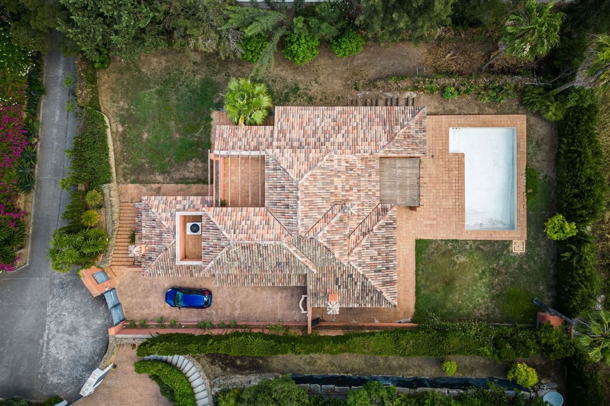 4 quarto Moradia para venda em Sotogrande com piscina garagem - 1 100 000 € (Ref: 9670438)